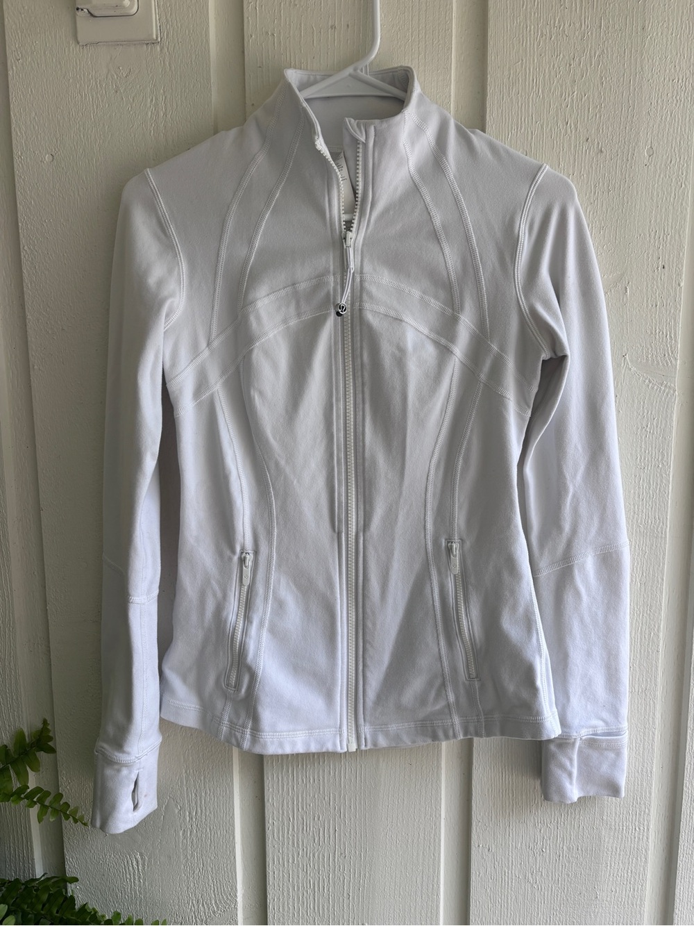 lululemon athletica Women's White Full-Zip Align Jacket